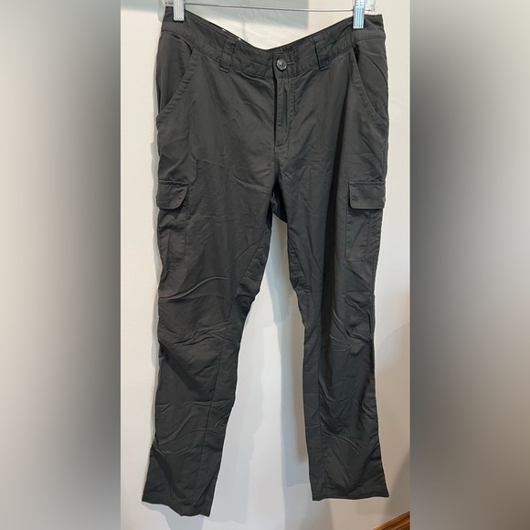 Columbia Pants - Women’s Columbia Omni-Wick Advanced Repellent Gray Cargo Activewear Pants